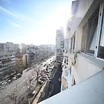 Le Petit Paris- , Dorobanti With A View