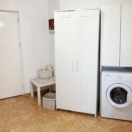 Le Petit Paris- , Dorobanti With A View