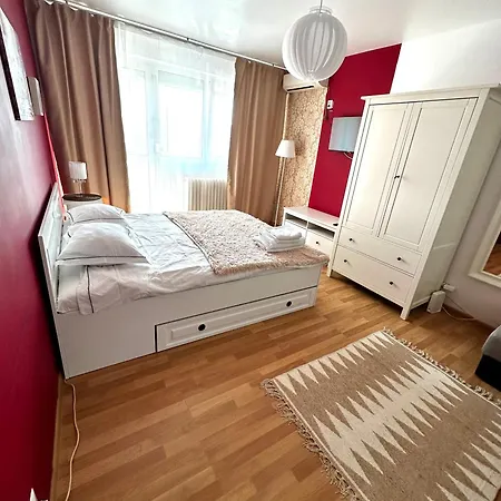 Apartament Le Petit Paris- , Dorobanti With A View *