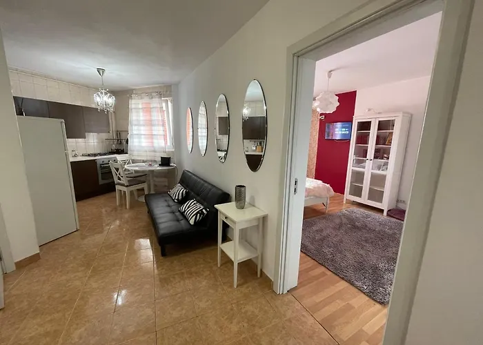 Le Petit Paris- , Dorobanti With A View Бухарест